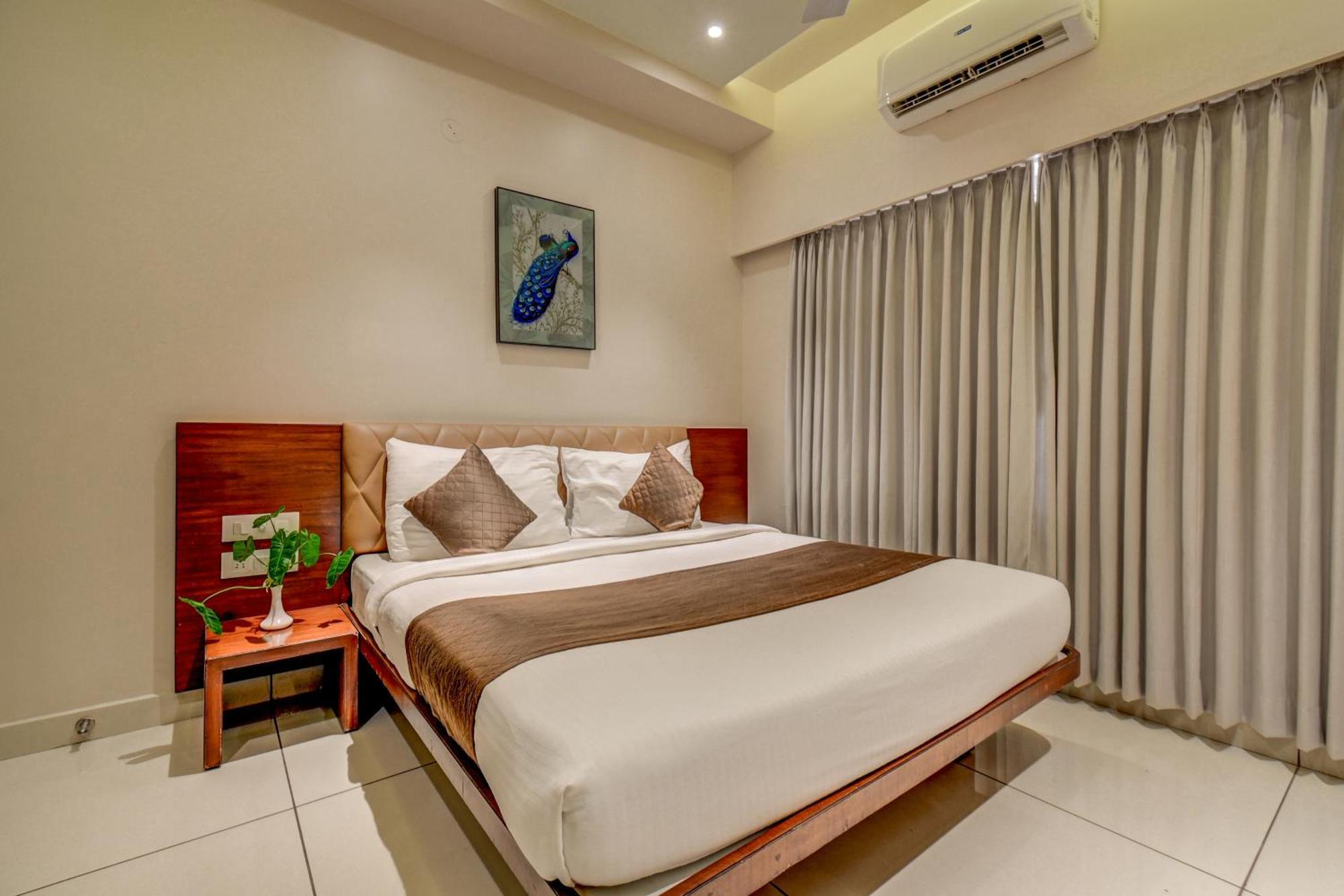 Hotel J N Stay Mysore - 12 Minutes To Mysore Palace Exterior photo